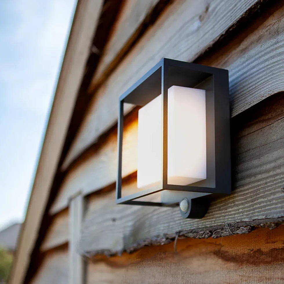 Apliques de pared para exteriores con sensor solar 