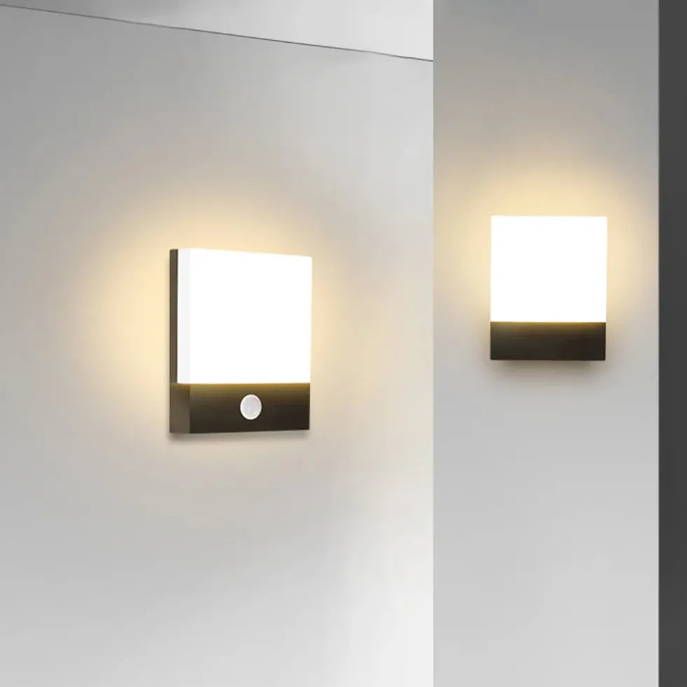 Rectangular Energy Efficient Outdoor Wall Light