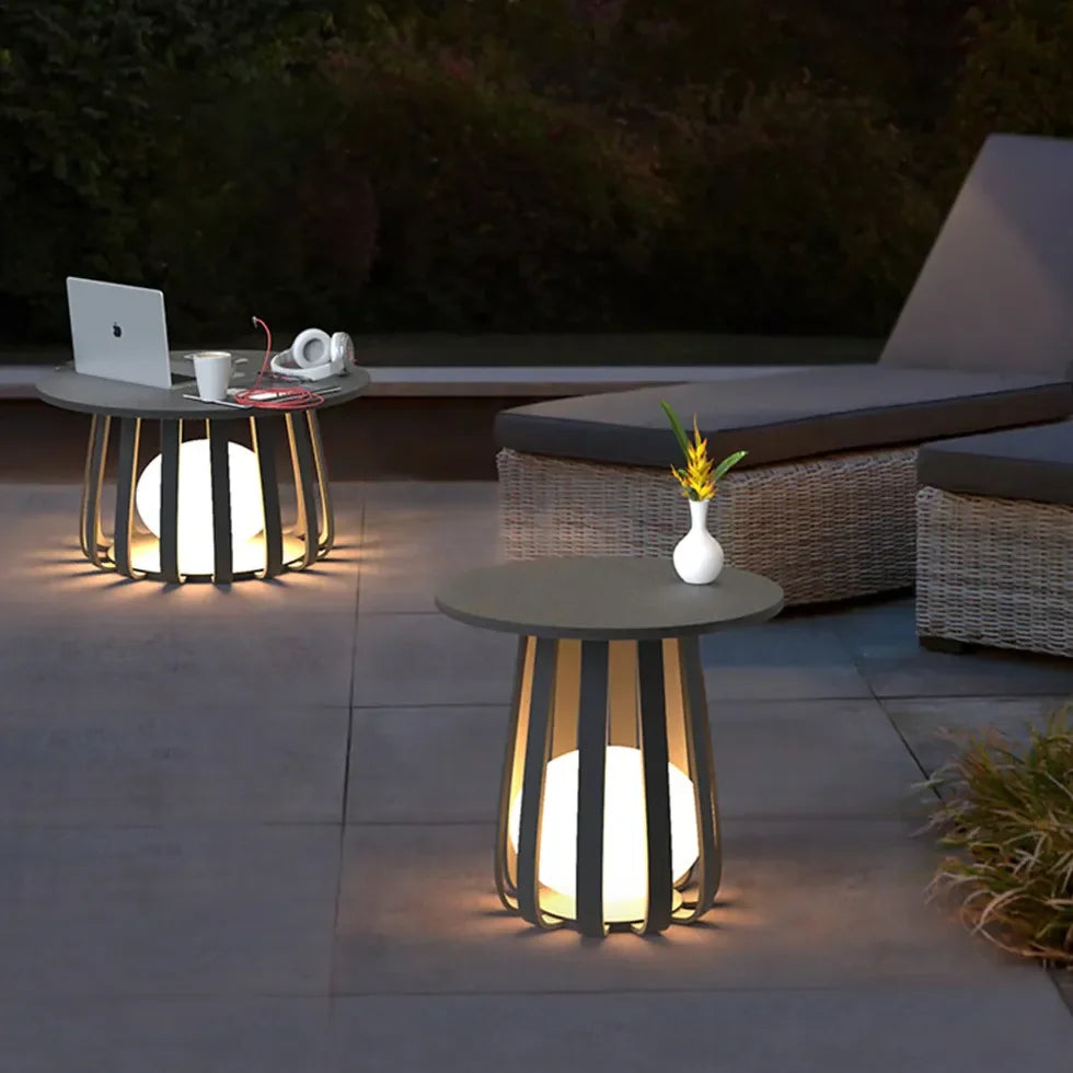 Lámparas de exterior de pie solares con LED
