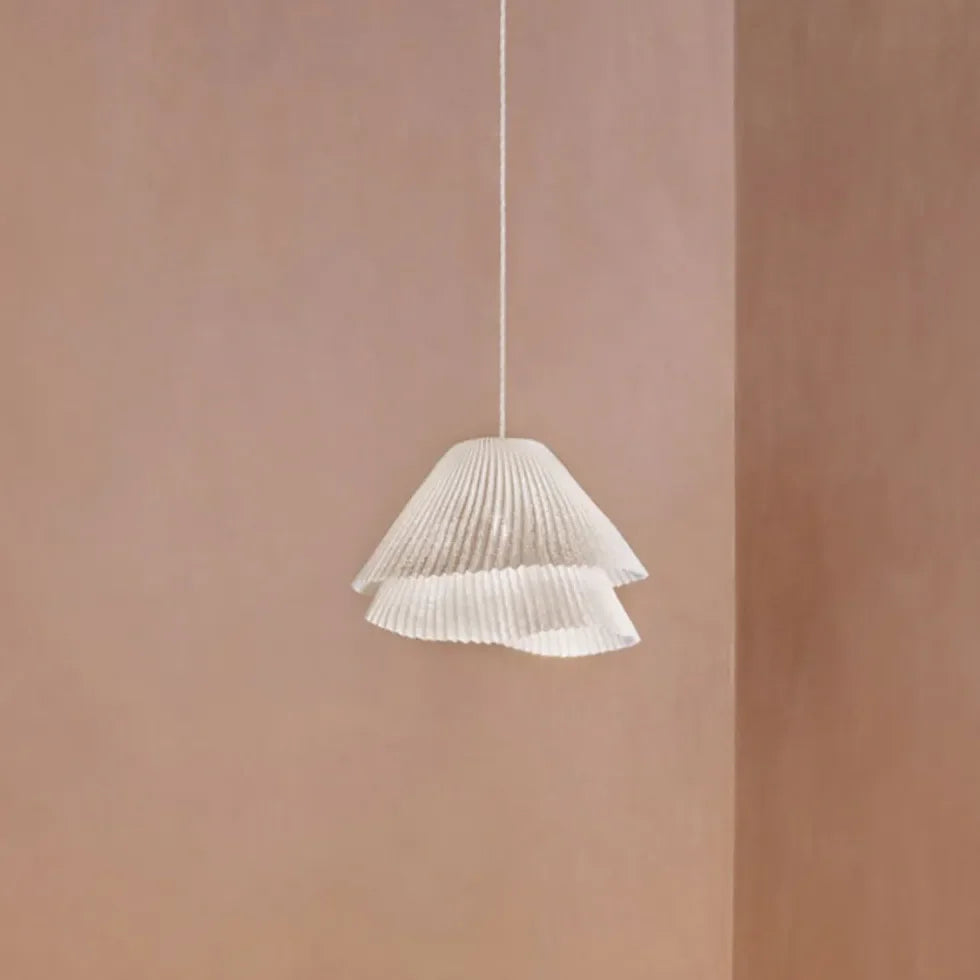 Lámparas colgantes con pantalla de tela color blanco