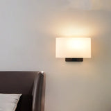 Lamparas para mesitas de noche modernas estilo sencillo con luz LED